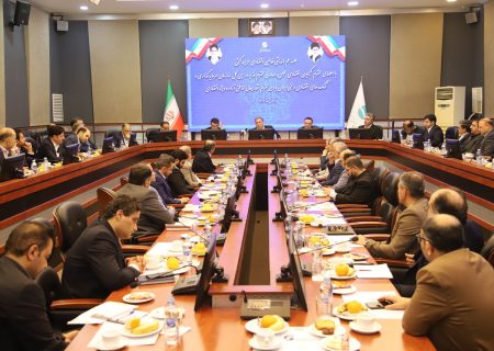 رضا مسرور: بازگشت کیش به محور سیاست ارزی کشور می‌تواند به ثبات بازار ارز کمک کند
