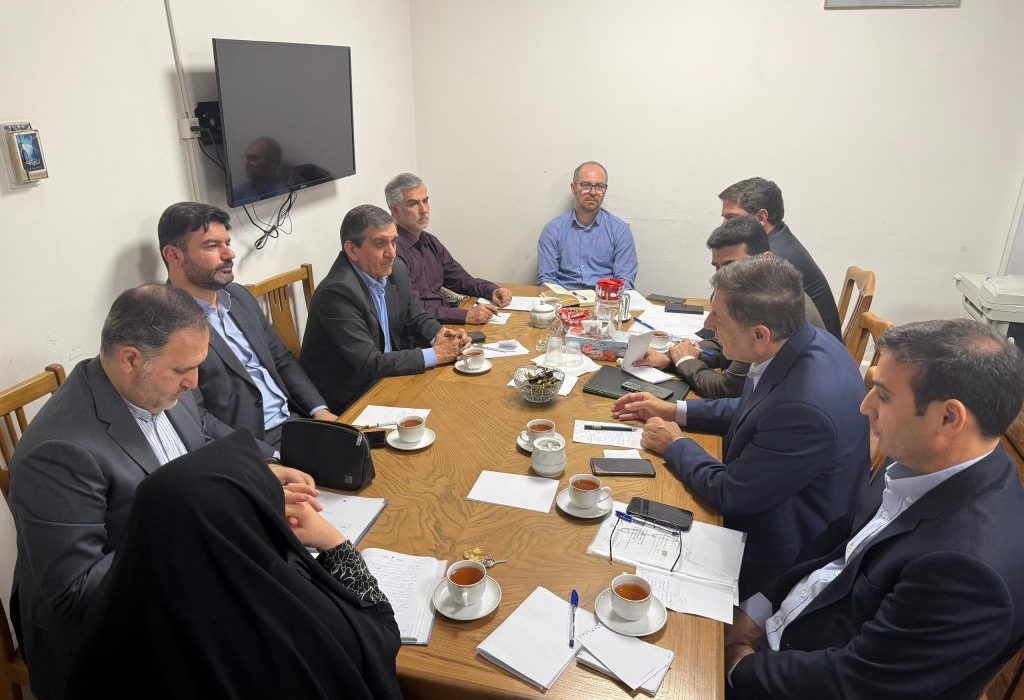 نشست هماهنگی ساماندهی شهری آبادان و خرمشهر در دفتر معاون اول رئیس‌جمهور برگزار شد