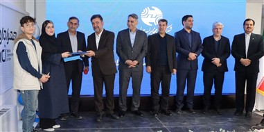 همزمان با دهه فجر پروژه ملی برگردان کابل‌های مسی به فیبر نوری در ایلام آغاز شد