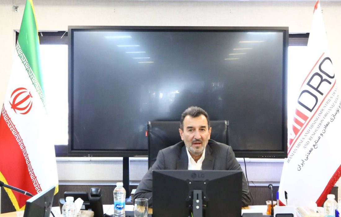 تکمیل طرح‌های آهن اسفنجی با پیشرفت بالای ۶۰ درصد تسریع شود