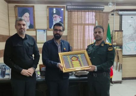 معاون منابع انسانی و امور اجتماعی شرکت فولاد خوزستان با فرماندهان انتظامی شهرستان اهواز دیدار نمود