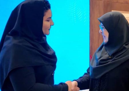 سخنگوی دولت در جمع خبرنگاران در جزیره کیش: بیمه دی در مسیر شفافیت، متعهد و در کنار اصحاب رسانه است