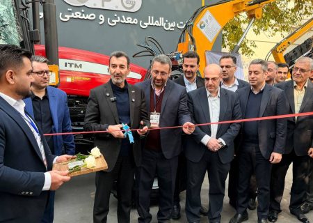 نخستین دستگاه «سولارواش» ساخت چادرملو توسط رییس هیأت عامل ایمیدرو رونمایی شد