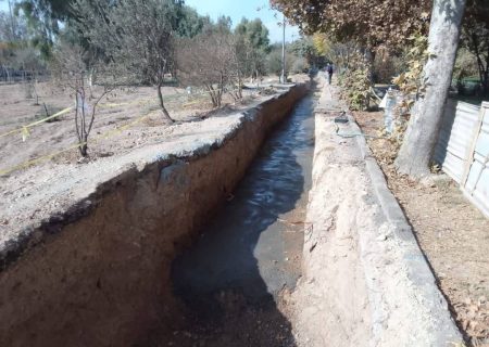 تقویت شبکه آب‌های سطحی با بازسازی ۲۲۰۰ متر کانال در منطقه ۱۹/ افزایش ۶۰ درصدی ظرفیت انتقال آب کانال بوستان شقایق