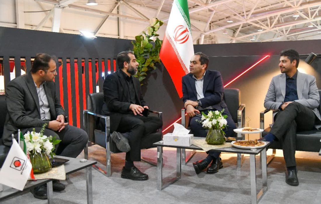 بازدید مدیرعامل شرکت آهن و فولاد ارفع از نمایشگاه متافو در روز پایانی و برگزاری نشست‌های تخصصی + گزارش تصویری