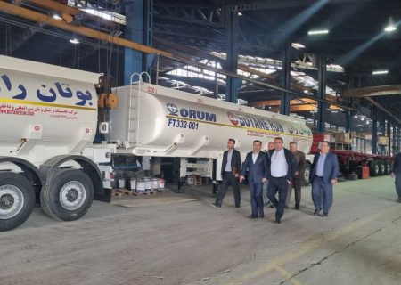 بازدید مدیر استانی بانک صنعت و معدن از مجتمع اروم صنعت سامان؛ تأکید بر حمایت از قطب تریلرسازی کشور