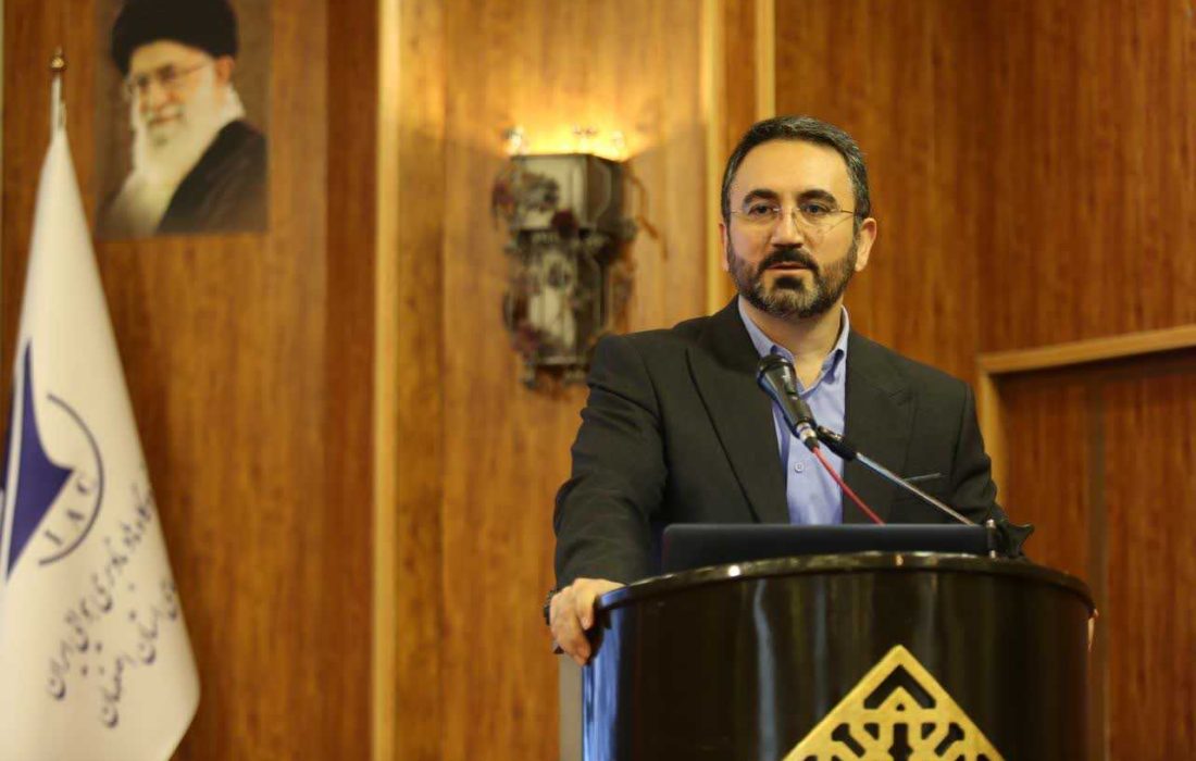 تاکید پورآذری بر تقویت درآمدهای پایدار