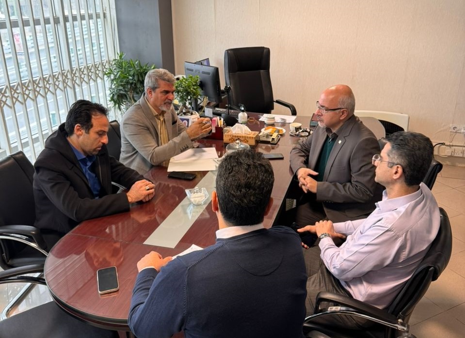 نشست مشترک بانک صنعت و معدن و پارک علم و فناوری دانشگاه سمنان برای معرفی محصولات نوین تأمین مالی برگزار شد