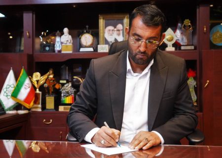 ۱۲ فروردین؛ روزی برای یادآوری ایستادگی، همبستگی و مسئولیت ملی