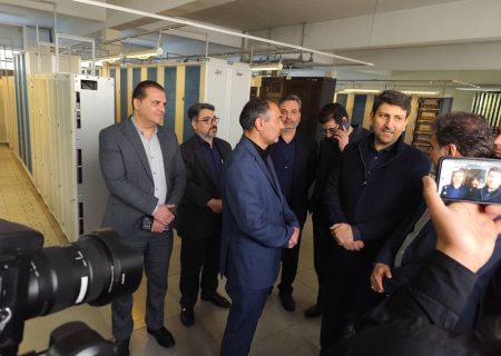 بازدید سر زده وزیر ارتباطات و فناوری اطلاعات از مرکز مخابرات شهید چمران تهران