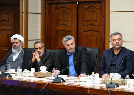 سرمایه‌ها و تسهیلات به سمت تولید هدایت شود/ احیای صنایع دریایی با محوریت ایدرو