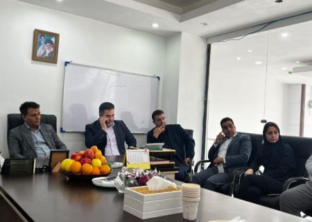 بازدید از شعب ایلام و تنکابن با محوریت ارتقای خدمات و تحقق اهداف عملیاتی