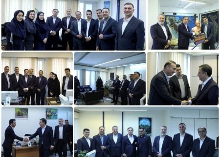 دیدار سرپرست بانک صادرات ایران با کارکنان روابط‌عمومی به مناسبت روز ارتباطات/ تاکید اسکندری بر نقش پیشتاز روابط‌عمومی در هدایت افکار عمومی