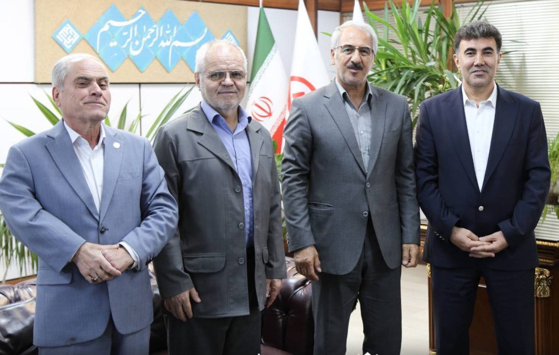بازدید مشاوران رئیس بنیادشهید و امورایثارگران از صندوق قرض‌الحسنه شاهد