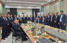 مدیرعامل پست‌بانک ایران در شورای اداری مدیریت شعب استان اردبیل تأکید کرد؛ توسعه بانکداری دیجیتال در دهه چهارم فعالیت بانک