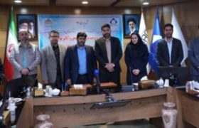 مرکز تحقیقات یزد و گروه تامین و فرآوری مواد معدنی فولاد مبارکه تفاهم نامه امضا کردند