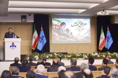 صنعت نفت و پتروشیمی خط مقدم جهاد اقتصادی است