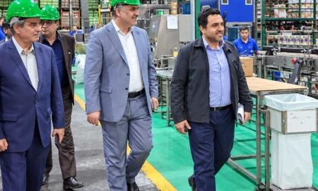 بازدید مدیران تعزیرات حکومتی و صمت اصفهان از پالایشگاه نفت سپاهان